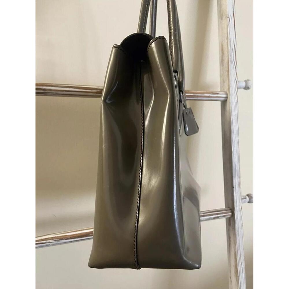 Prada Spazzolato matte gray patent leather hand tote bag - Picture 5 of 16